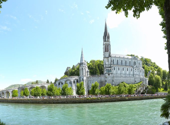 Pellegrinaggio del vicariato di Pieve di Teco a LOURDES  nei Pirenei francesi dal 12 al 15 Maggio 2026