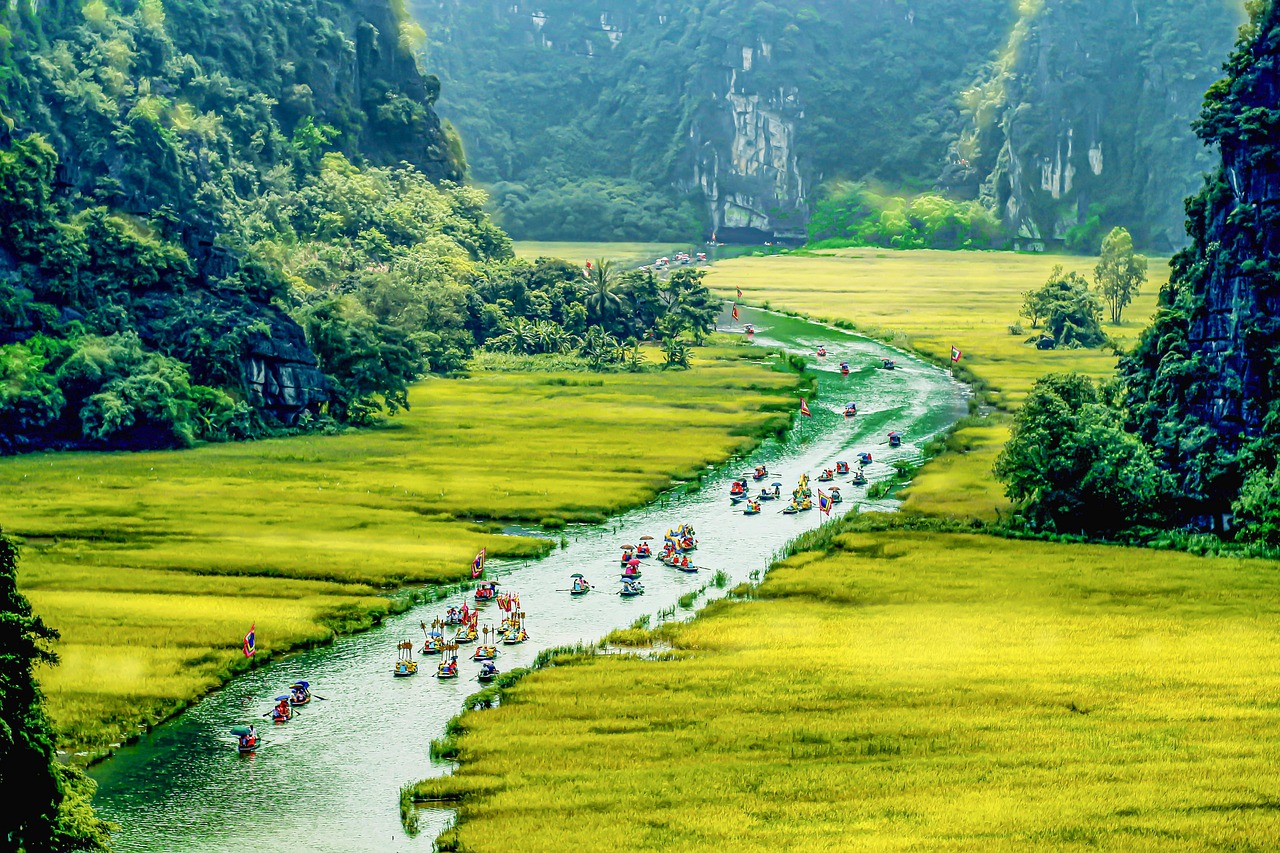 4° giorno: BAIA DI LAN HA - NINH BINH  