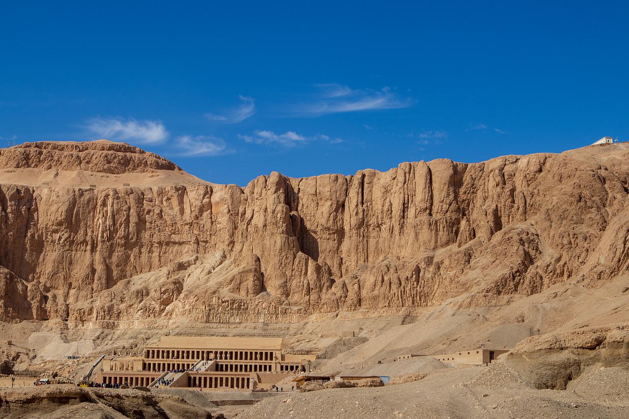 Giorno 5 - Luxor - Esna - Edfu 
