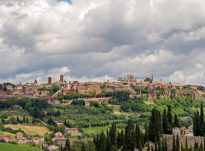 LAGO DI BOLSENA CIVITA DI BAGNOREGIO Con visita di Orvieto DAL 31 MAGGIO AL 02 GIUGNO 2026